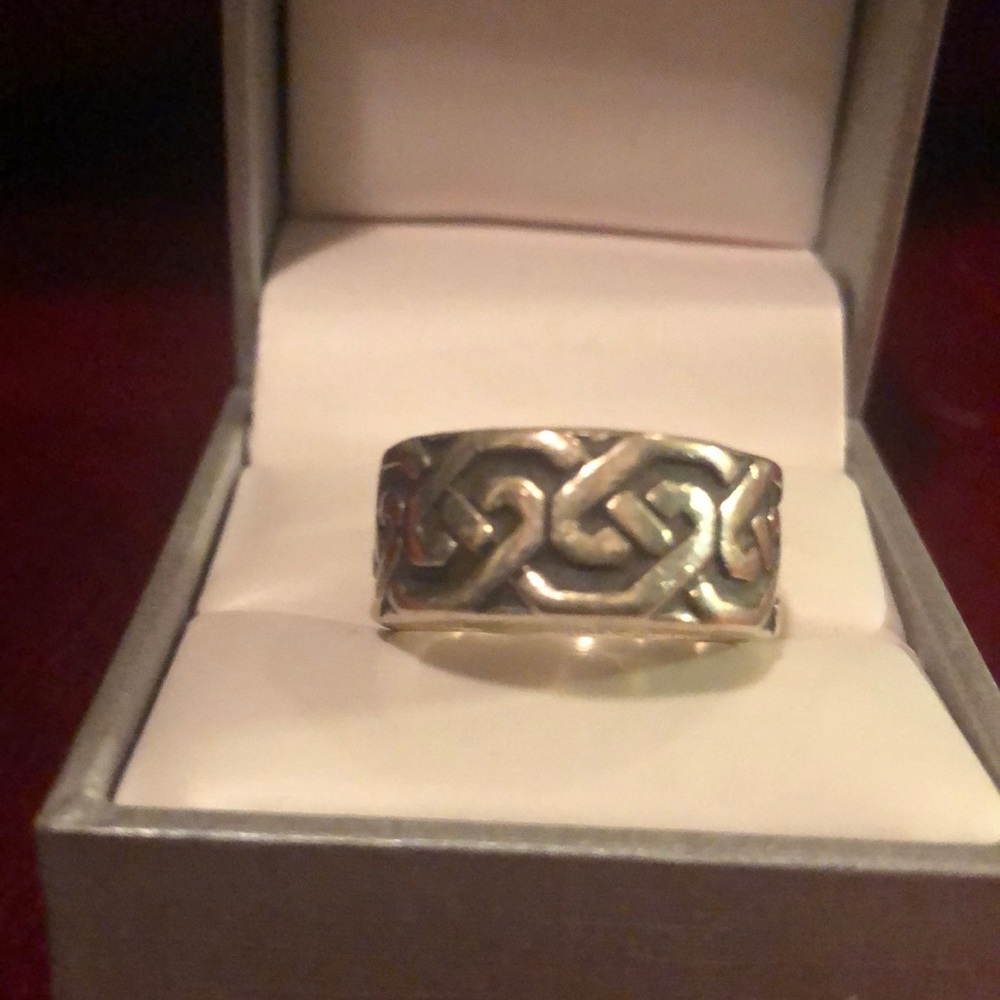 Silver ring. - Picture 4 of 4